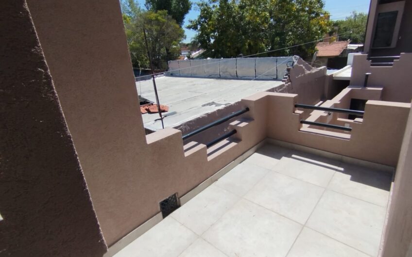 Alquiler, Departamento en PH, Lanùs Este