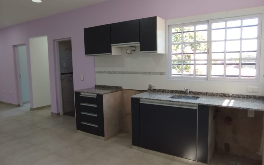 Alquiler, Departamento en PH, Lanùs Este