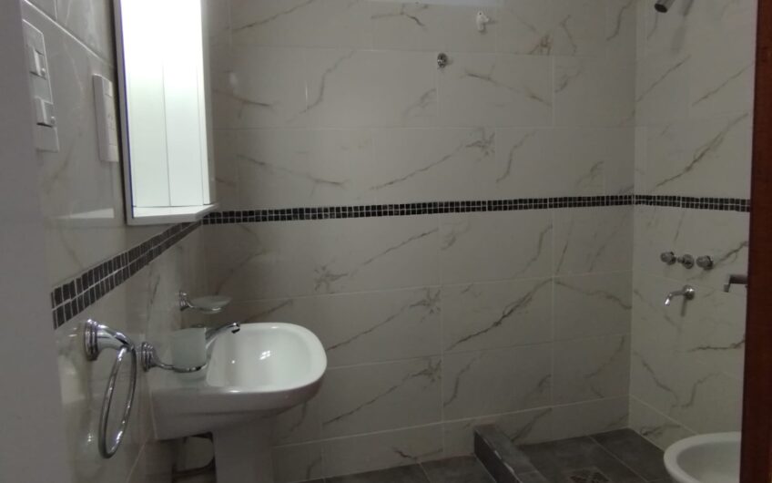 Alquiler, Departamento en PH, Lanùs Este