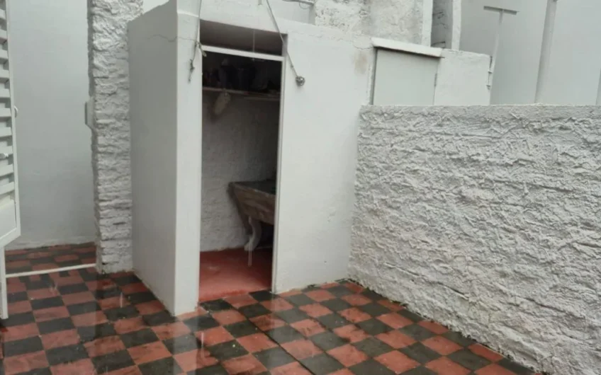 PH Interno con 1 Dormitorio en Venta, Lanús