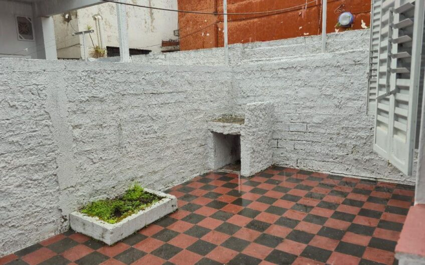 PH Interno con 1 Dormitorio en Venta, Lanús