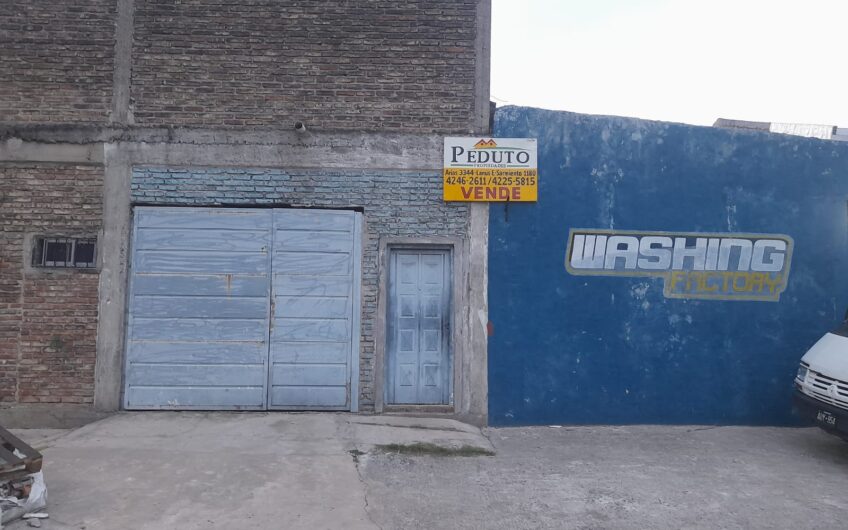 Venta en Block con Dos Galpones en Lanús