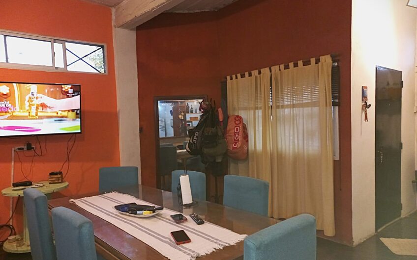 Venta en Block con Dos Galpones en Lanús