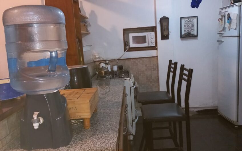 Venta en Block con Dos Galpones en Lanús